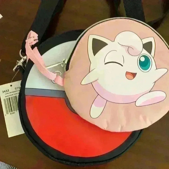 Lesportsac‎ Pokemon Leah Crossbody Jigglypuff - Picture 2 of 5
